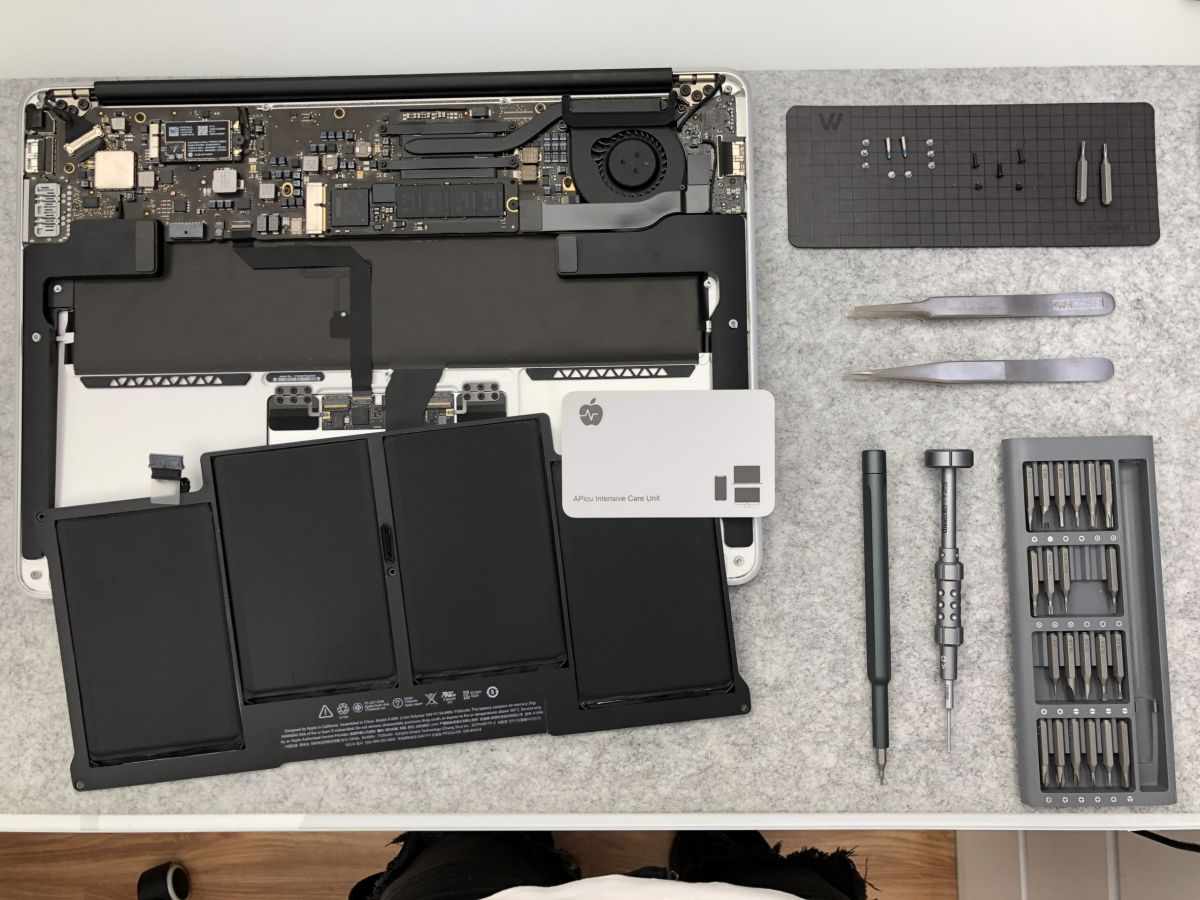 MacBook Air 電池更換